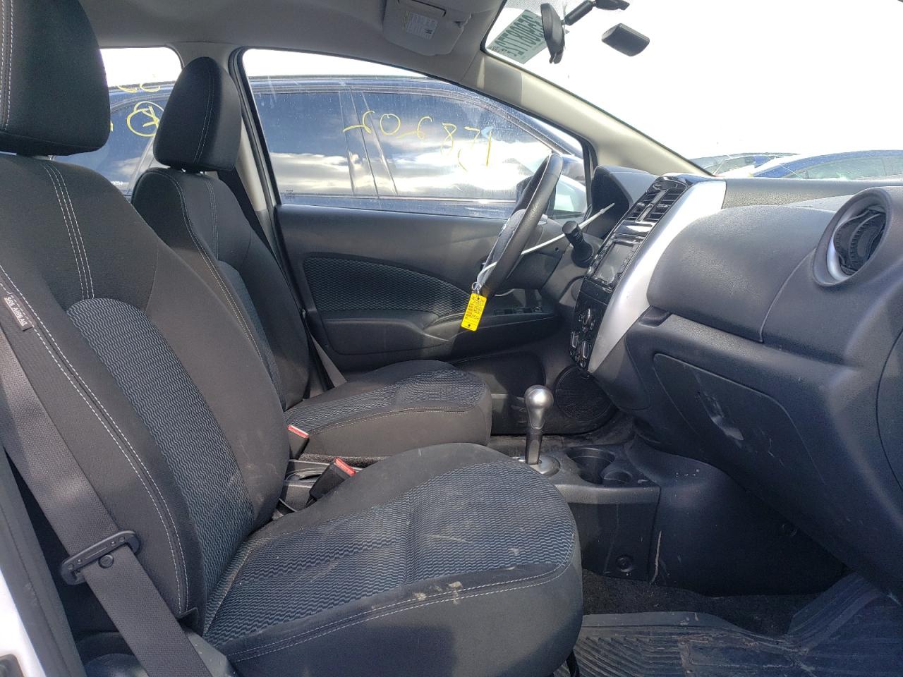 Photo 5 from auction – 2015 NISSAN VERSA NOTE with VIN 3N1CE2CP3FL445981