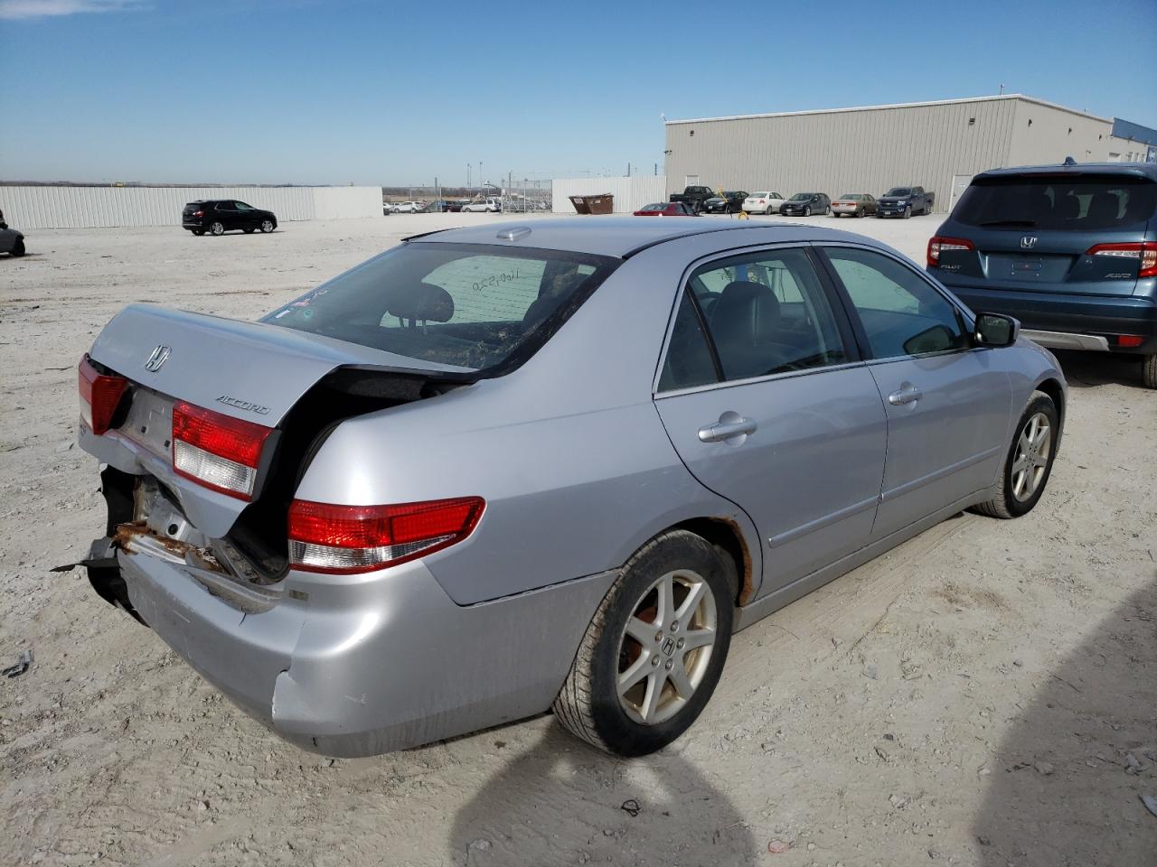 Photo 4 from auction – 2004 HONDA ACCORD EX with VIN 1HGCM66534A088339