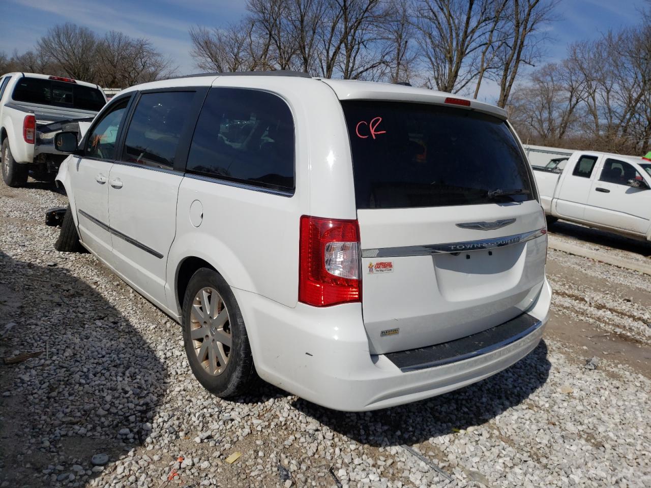 Photo 3 from auction – 2016 CHRYSLER TOWN & COU with VIN 2C4RC1BGXGR206599