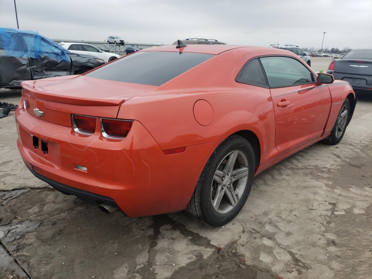Фото 4 с аукциона – 2012 CHEVROLET CAMARO LT с VIN 2G1FB1E33C9105969
