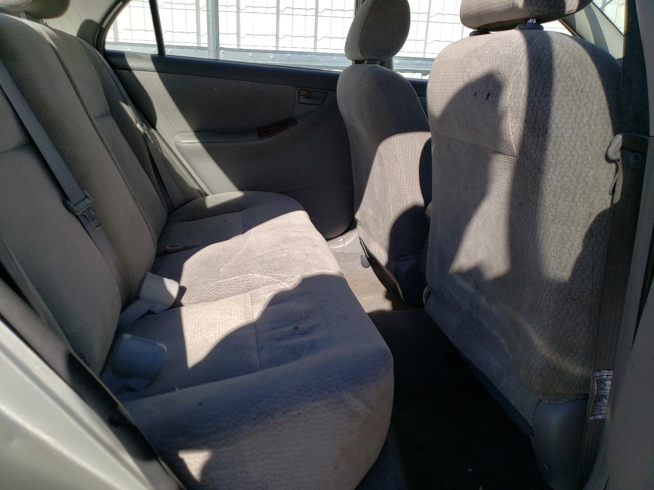 Photo 6 from auction – 2003 TOYOTA COROLLA CE with VIN JTDBR32E332009177