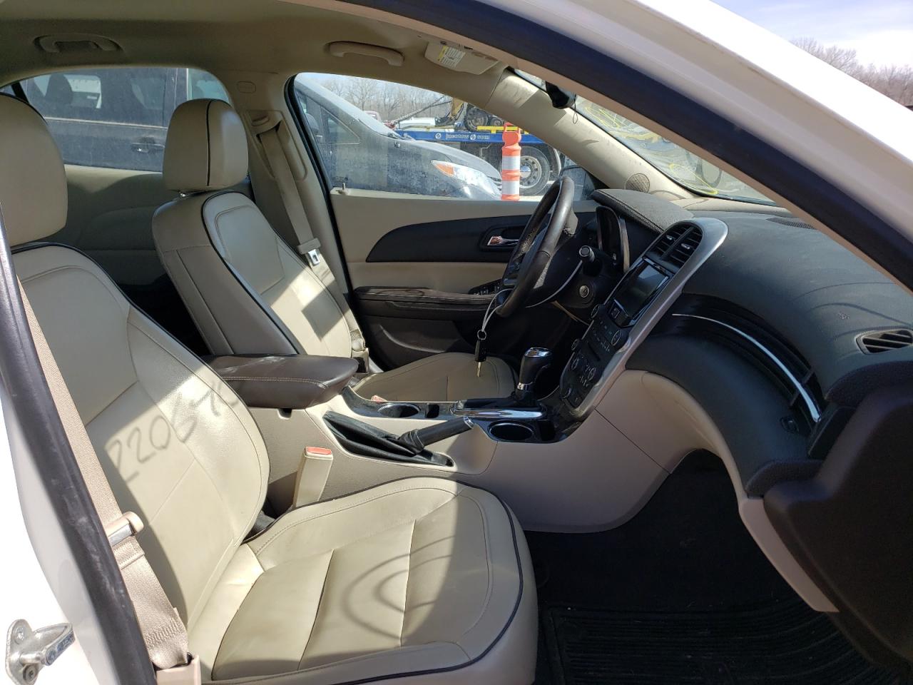 Photo 5 from auction – 2014 CHEVROLET MALIBU 2LT with VIN 1G11E5SLXEF220690