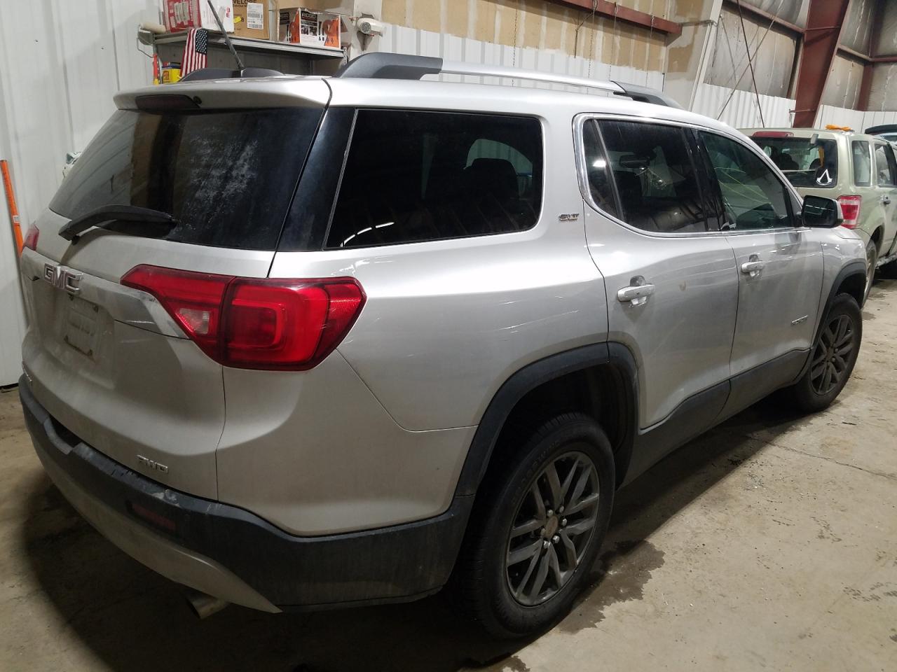 Photo 4 from auction – 2019 GMC ACADIA SLT with VIN 1GKKNULS9KZ261791