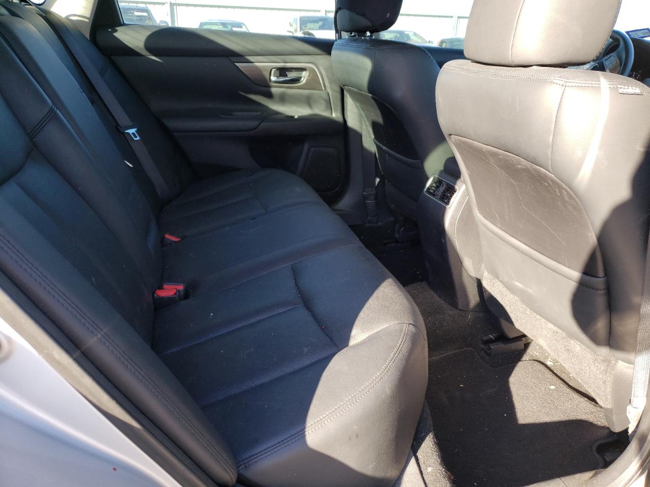 Photo 6 from auction – 2015 NISSAN ALTIMA 2.5 with VIN 1N4AL3AP2FN915040