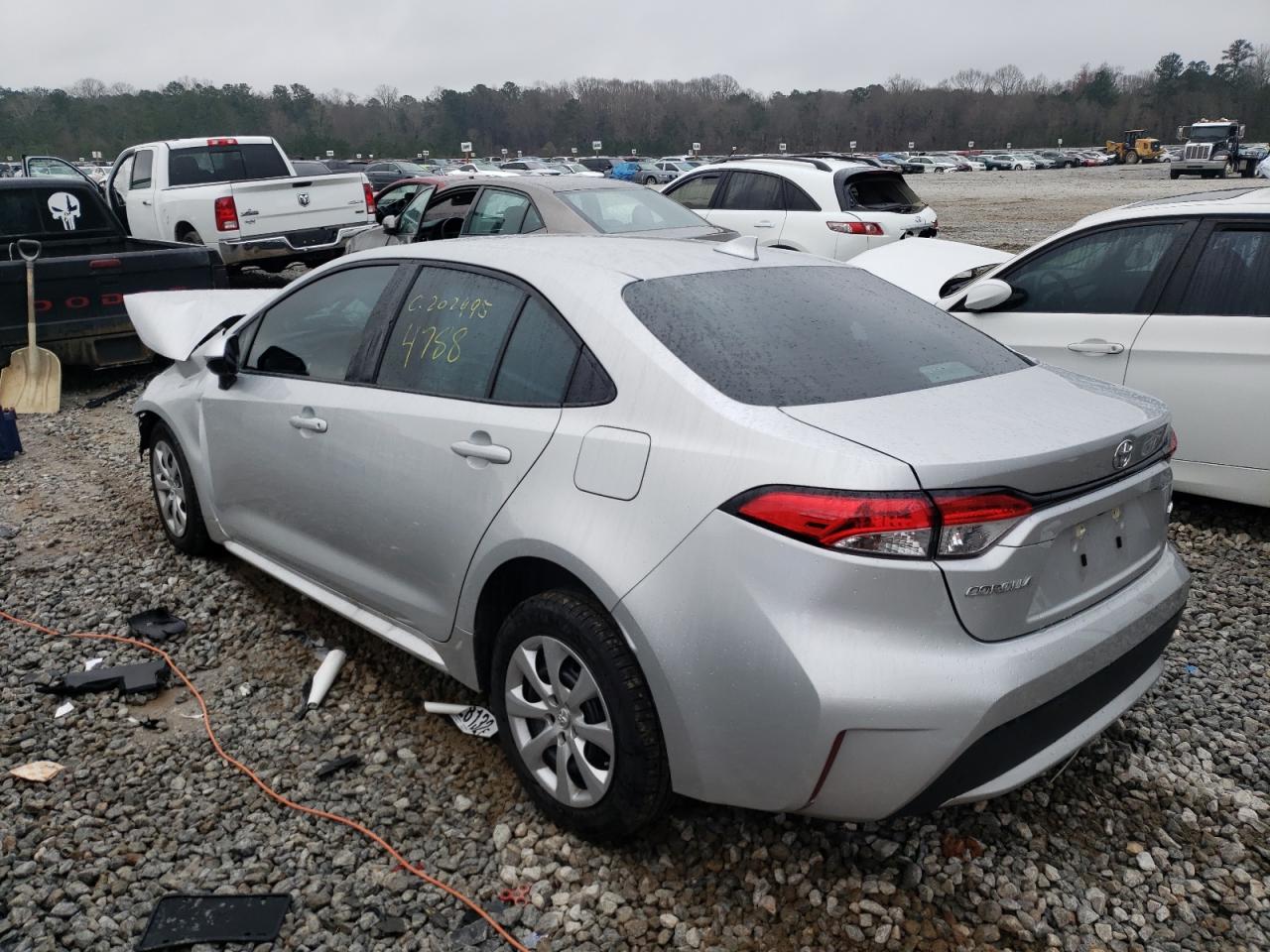 Photo 3 from auction – 2021 TOYOTA COROLLA LE with VIN 5YFEPMAE2MP259975