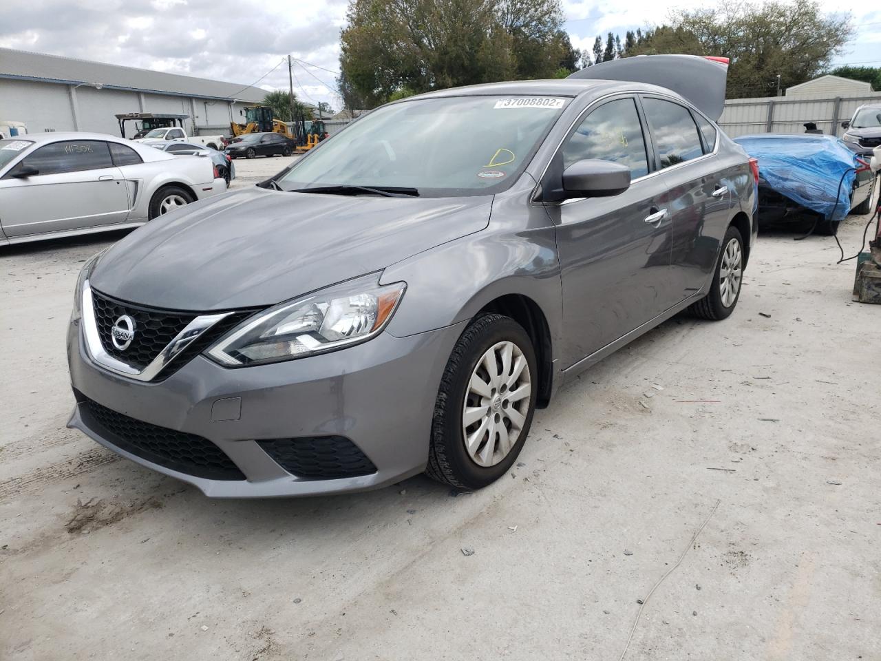 Photo 2 from auction – 2017 NISSAN SENTRA with VIN 3N1AB7AP5HY246095