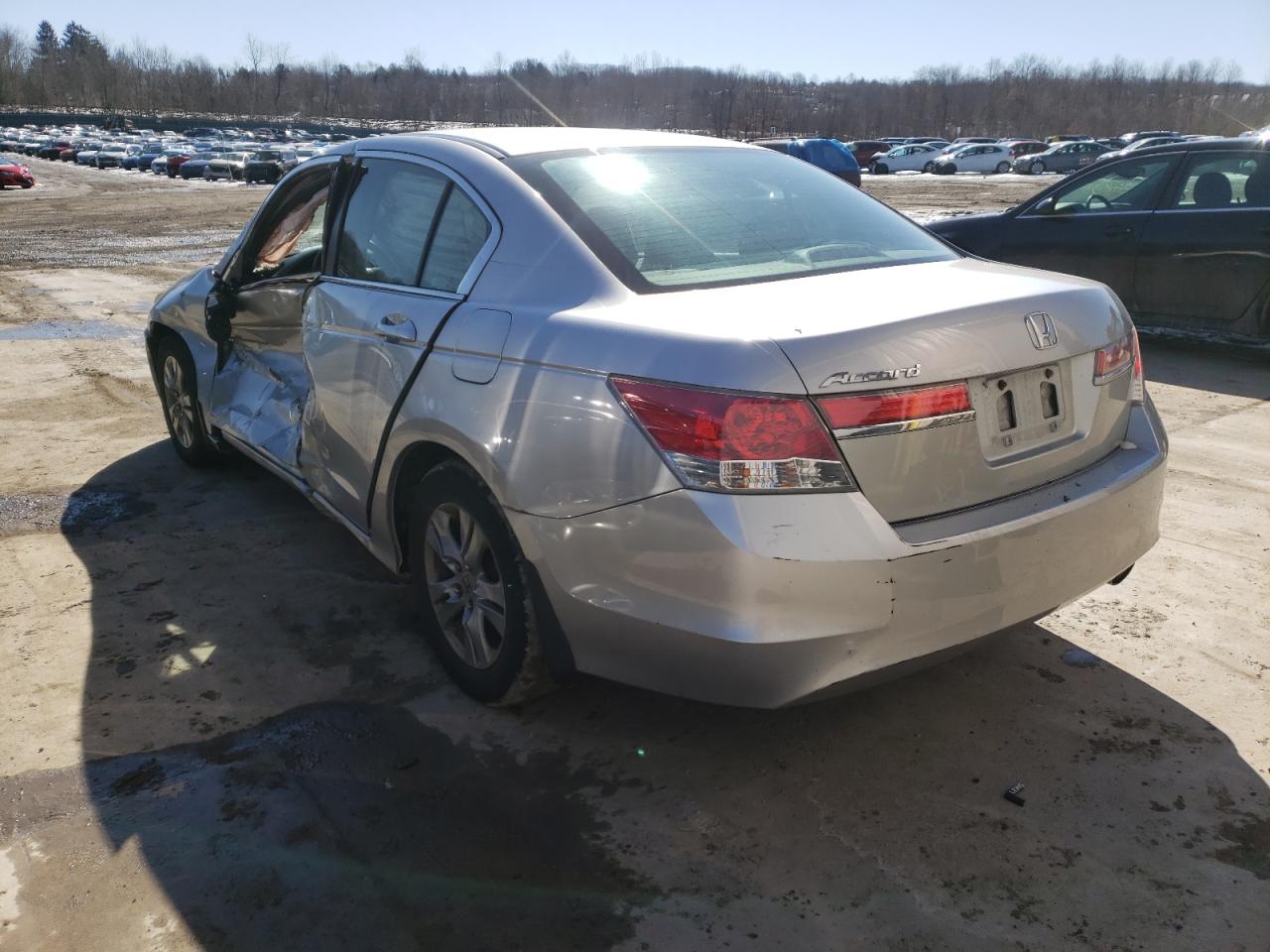 Photo 3 from auction – 2011 HONDA ACCORD LXP with VIN 1HGCP2F45BA126979