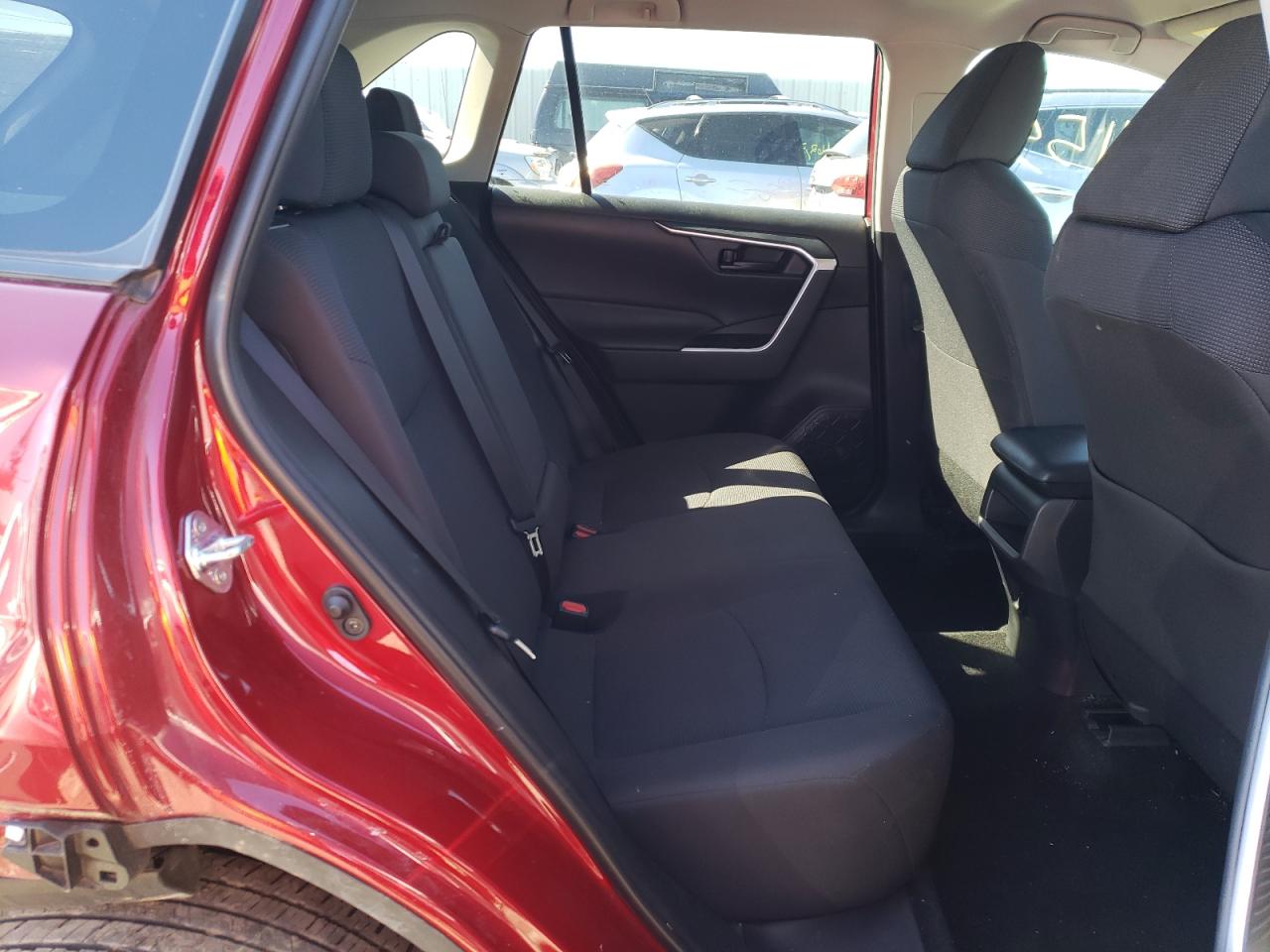 Photo 6 from auction – 2019 TOYOTA RAV4 LE with VIN 2T3F1RFV7KW063142