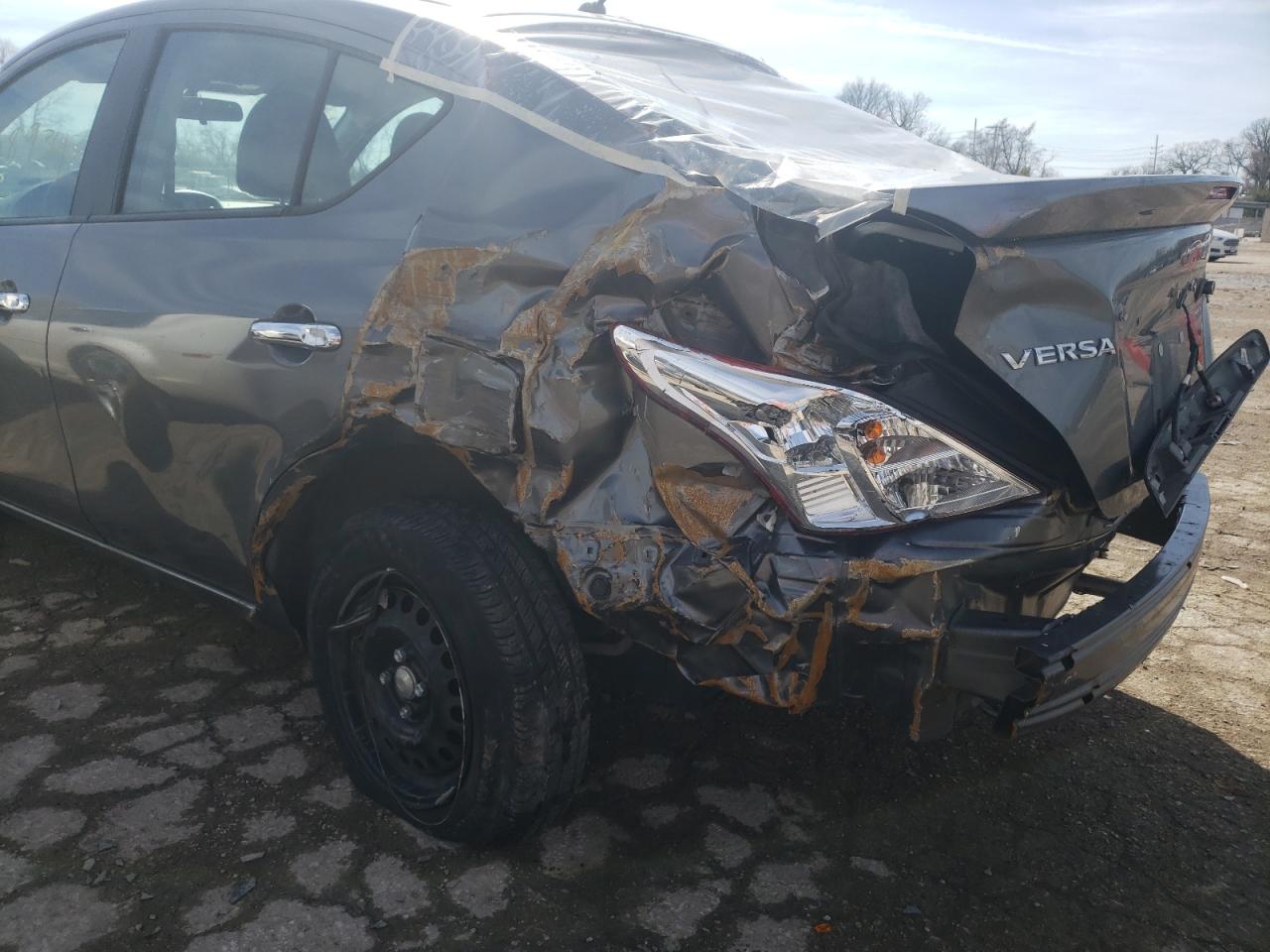 Photo 9 from auction – 2016 NISSAN VERSA S with VIN 3N1CN7AP8GL853331