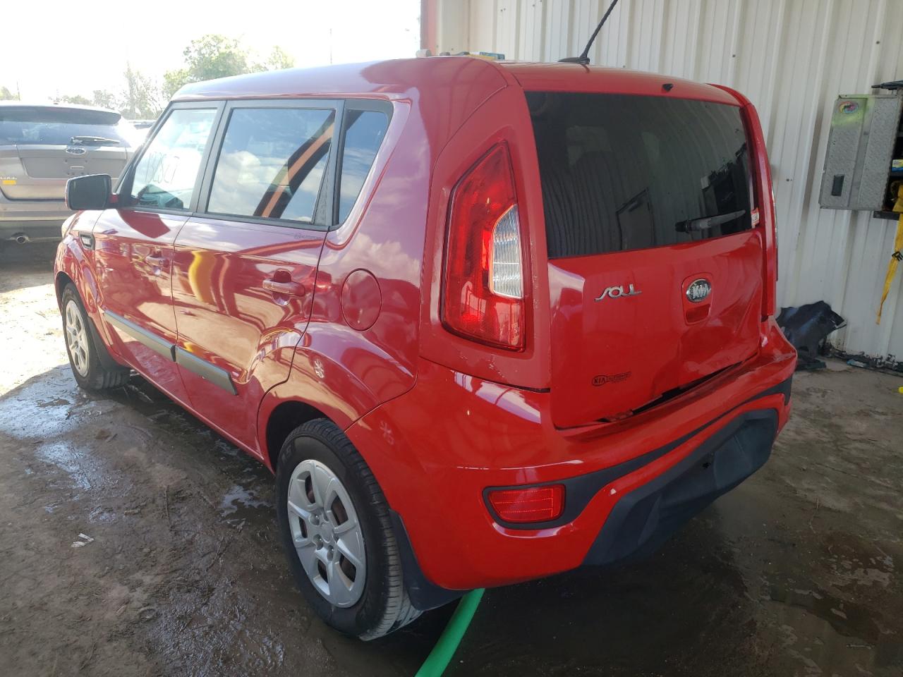Photo 3 from auction – 2013 KIA SOUL with VIN KNDJT2A51D7494478