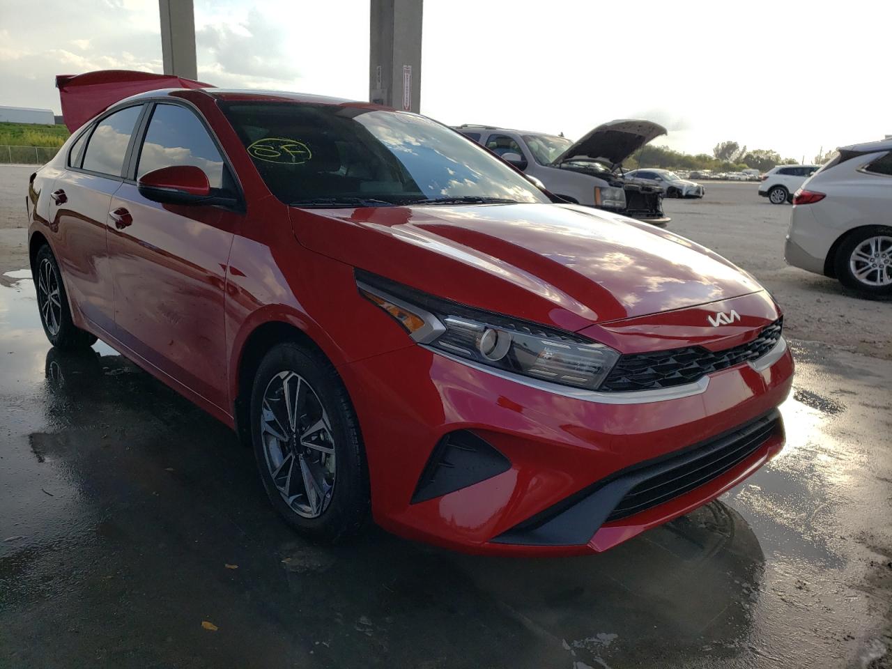 KIA FORTE FE 2022 with VIN 3KPF24AD7NE418812 - Photo from auction