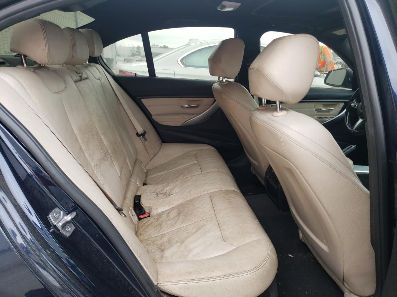 Photo 6 from auction – 2015 BMW 320 I with VIN WBA3B1C50FK141066