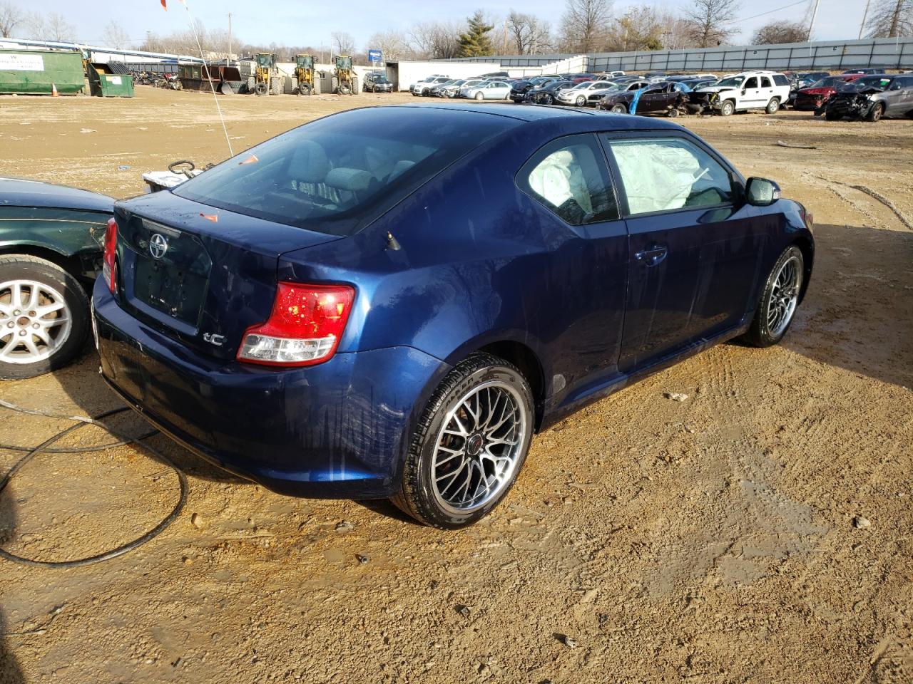 Photo 4 from auction – 2011 TOYOTA SCION TC with VIN JTKJF5C71B3019224