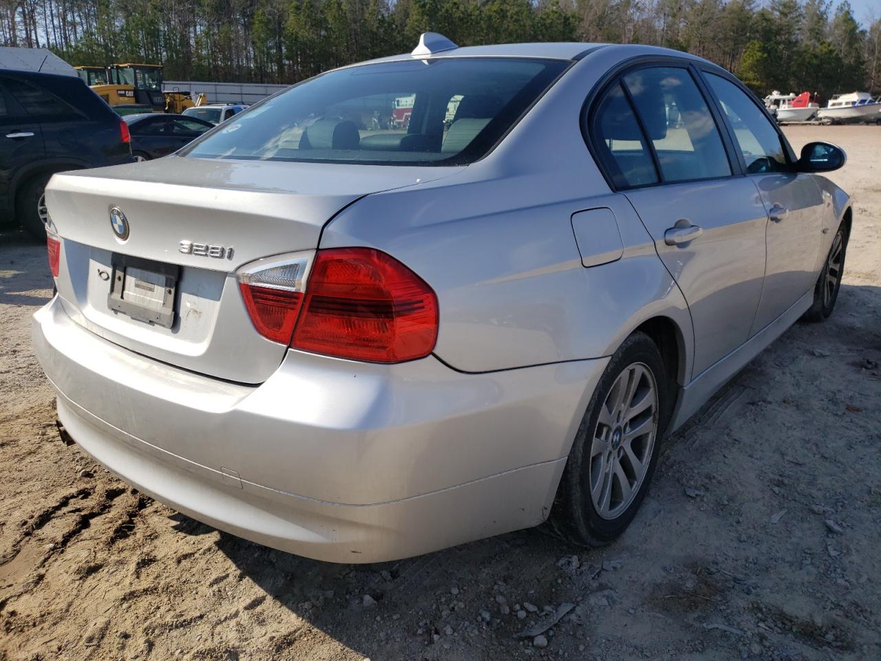 Photo 4 from auction – 2007 BMW 328 I with VIN WBAVA33527PV63772