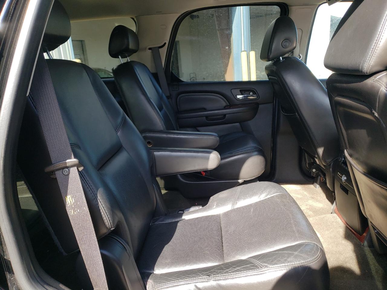Photo 6 from auction – 2007 CADILLAC ESCALADE L with VIN 1GYFK63867R253168