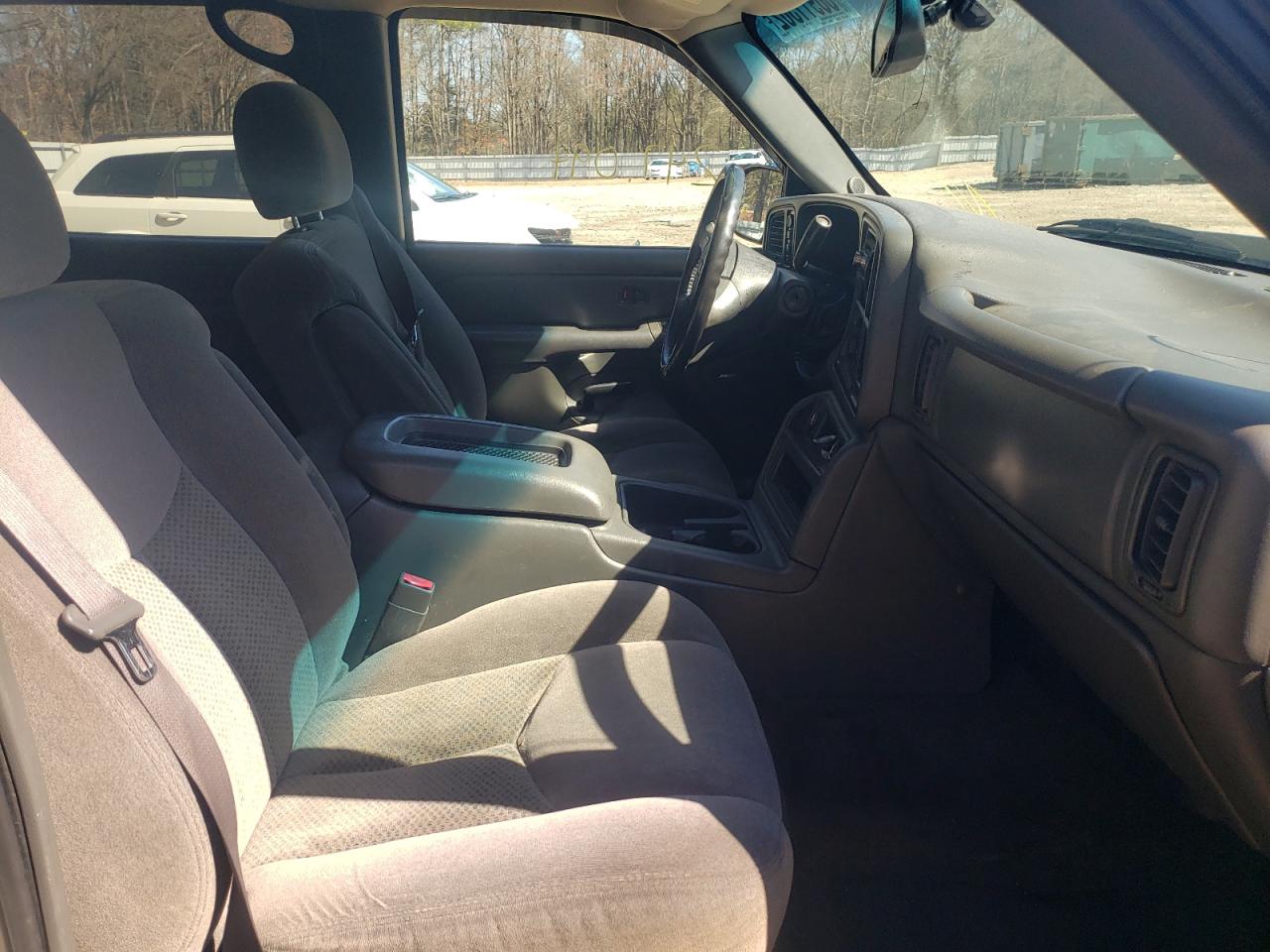 Photo 5 from auction – 2006 CHEVROLET SILVERADO with VIN 2GCEK13Z361253326