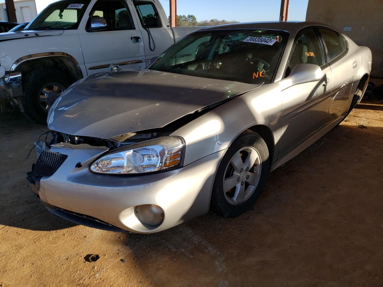 Photo 2 from auction – 2008 PONTIAC GRANDPRIX with VIN 2G2WP552481104265