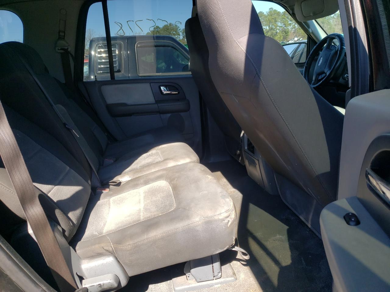 Photo 6 from auction – 2006 FORD EXPEDITION with VIN 1FMPU15506LA58660