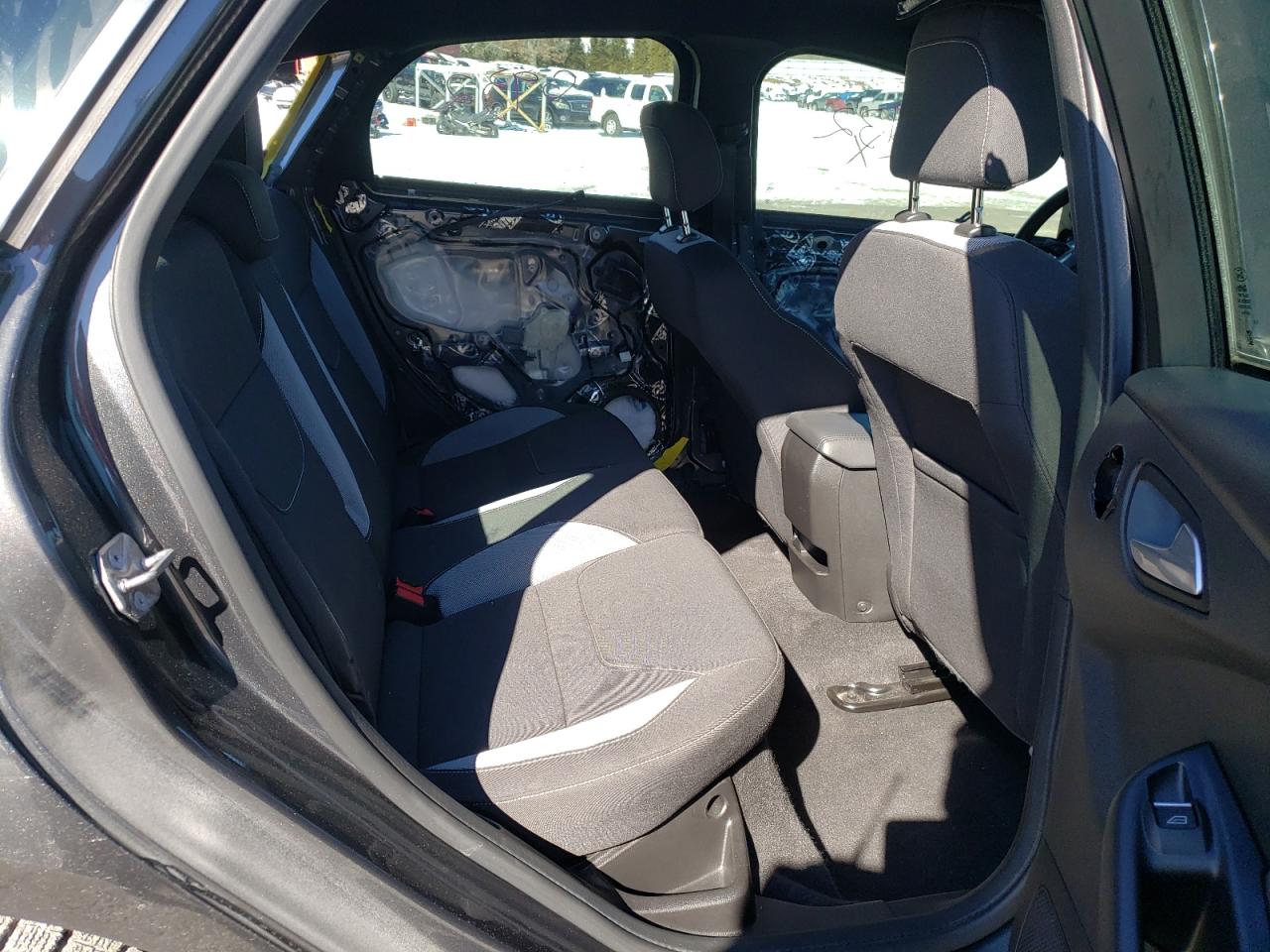 Photo 6 from auction – 2018 FORD FOCUS ST with VIN 1FADP3L98JL254263
