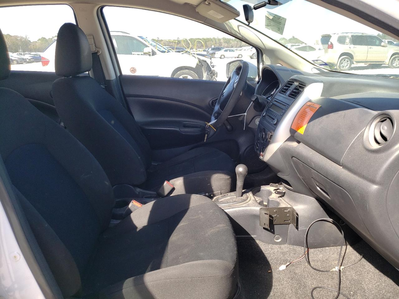 Photo 5 from auction – 2016 NISSAN VERSA NOTE with VIN 3N1CE2CP5GL361369
