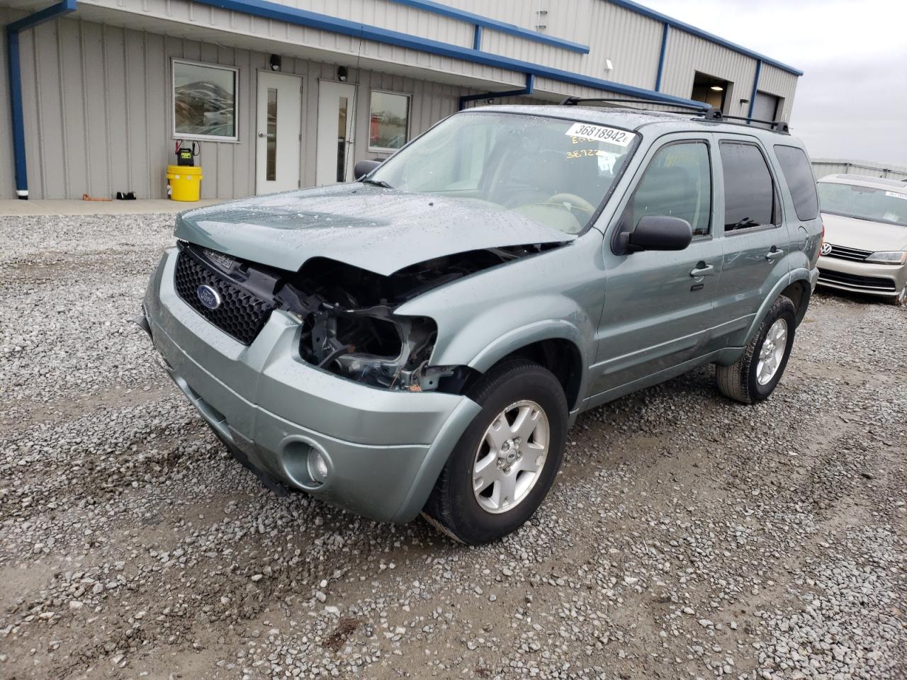 Photo 2 from auction – 2006 FORD ESCAPE LIM with VIN 1FMYU04166KC08497