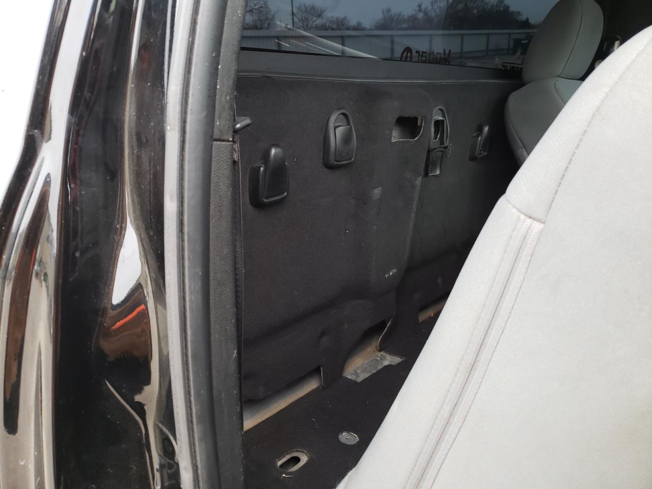 Photo 6 from auction – 2014 RAM 1500 ST with VIN 3C6JR7AT6EG101887
