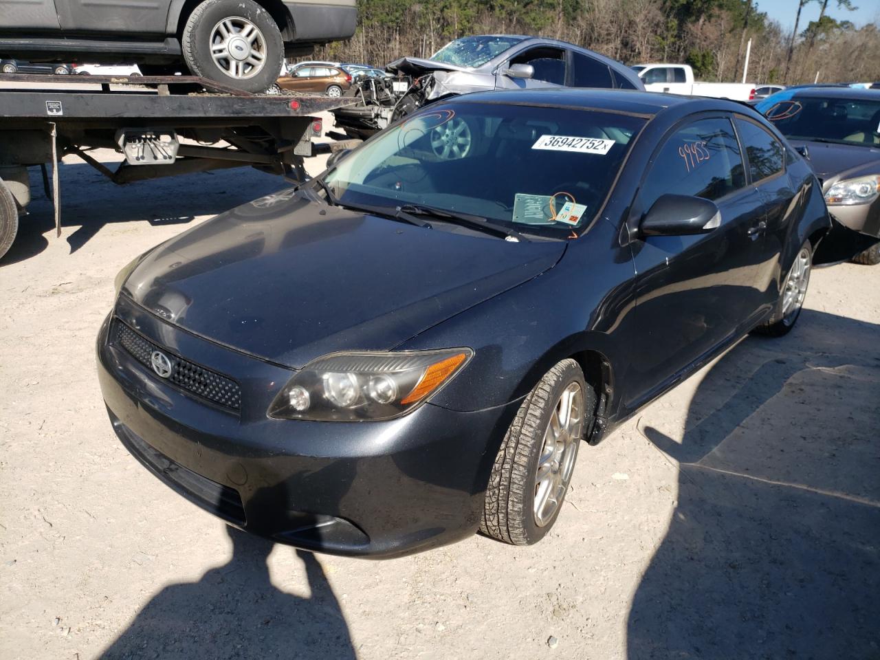 Photo 2 from auction – 2010 TOYOTA SCION TC with VIN JTKDE3B77A0302782