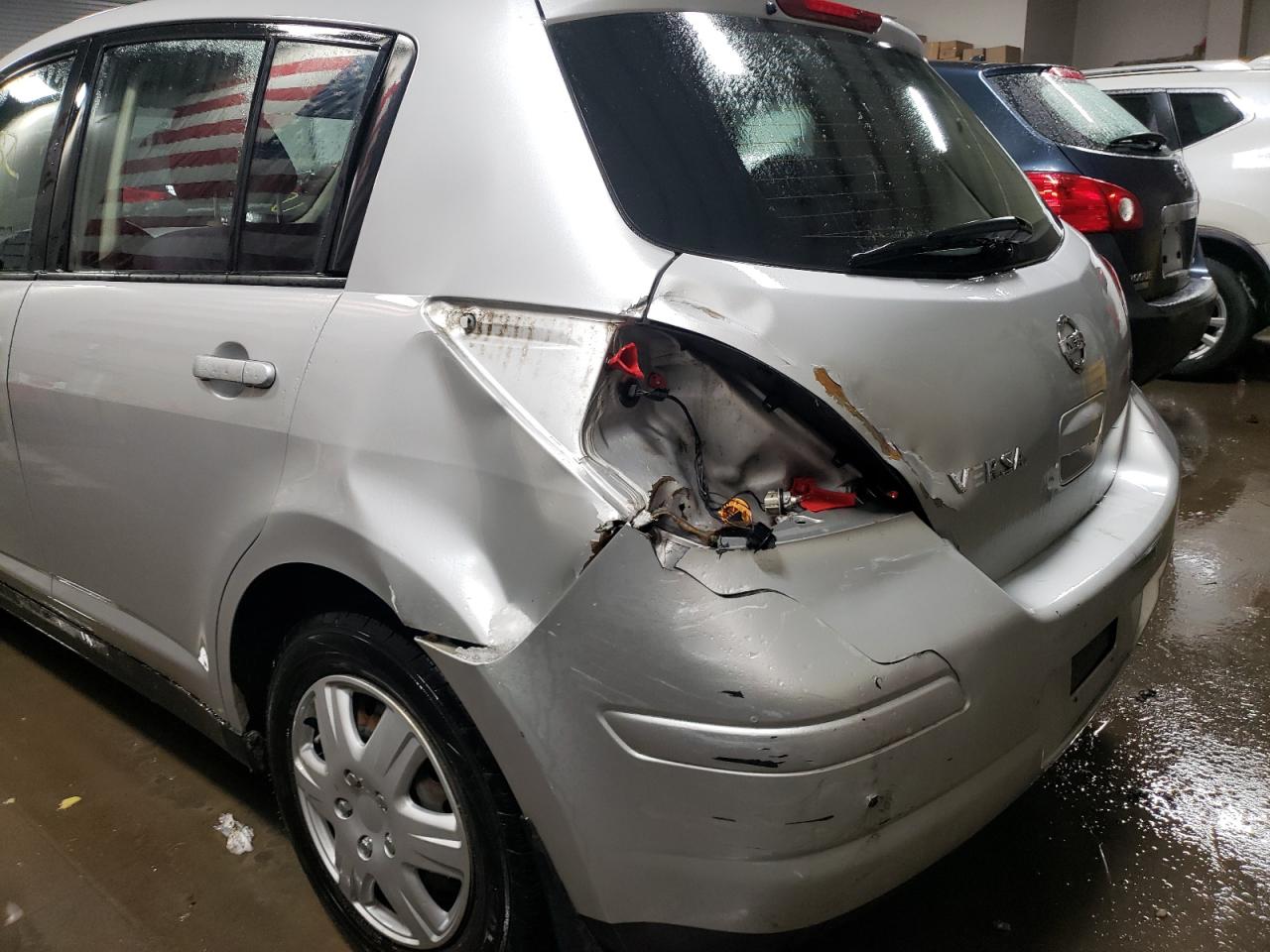 Photo 9 from auction – 2007 NISSAN VERSA S with VIN 3N1BC13E77L375557