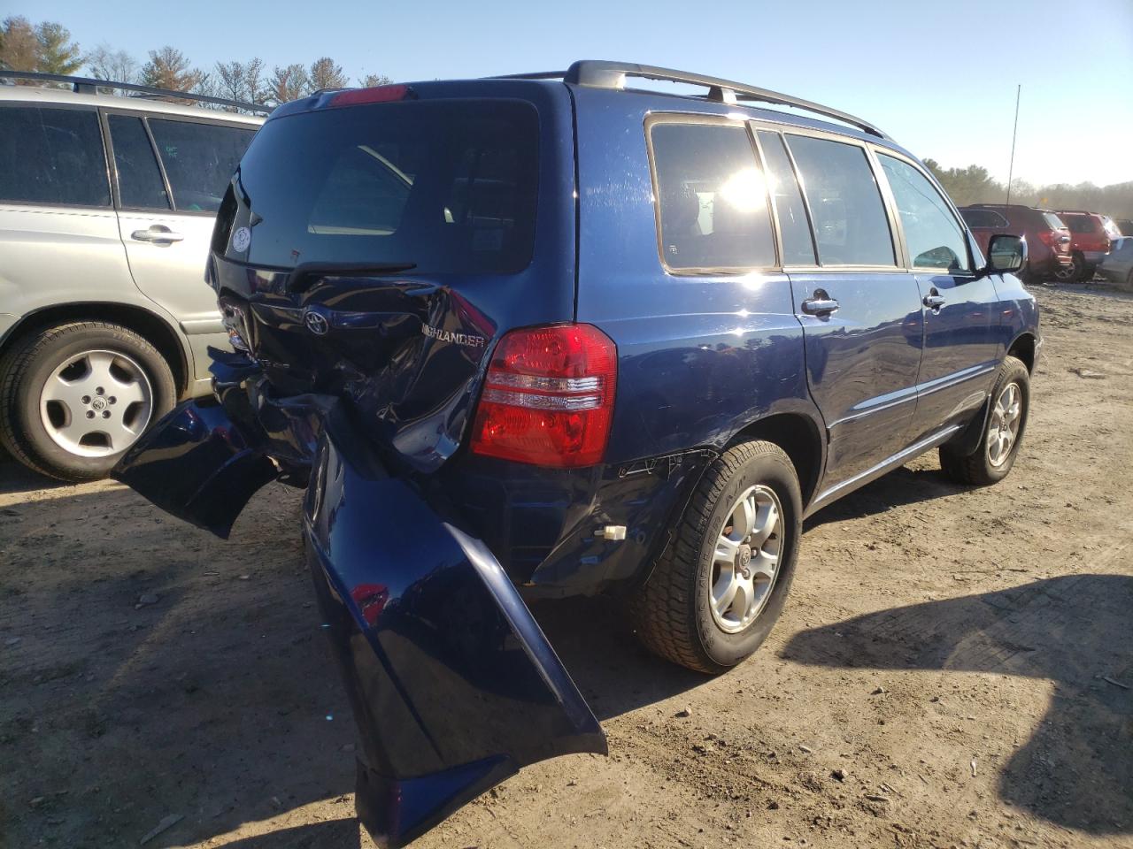 Photo 4 from auction – 2003 TOYOTA HIGHLANDER with VIN JTEHF21A630141577