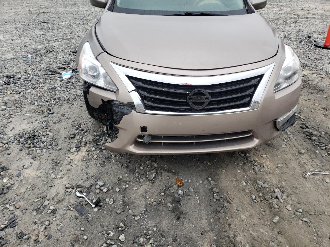 Photo 9 from auction – 2015 NISSAN ALTIMA 2.5 with VIN 1N4AL3AP2FN869659