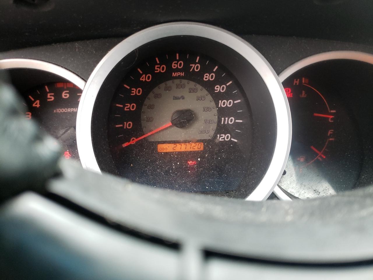 Photo 8 from auction – 2005 TOYOTA TACOMA DOU with VIN 5TEMU52N35Z020102
