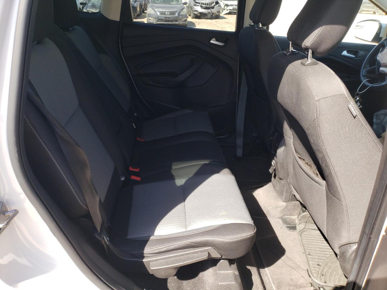 Photo 6 from auction – 2019 FORD ESCAPE SE with VIN 1FMCU9GD8KUC09878