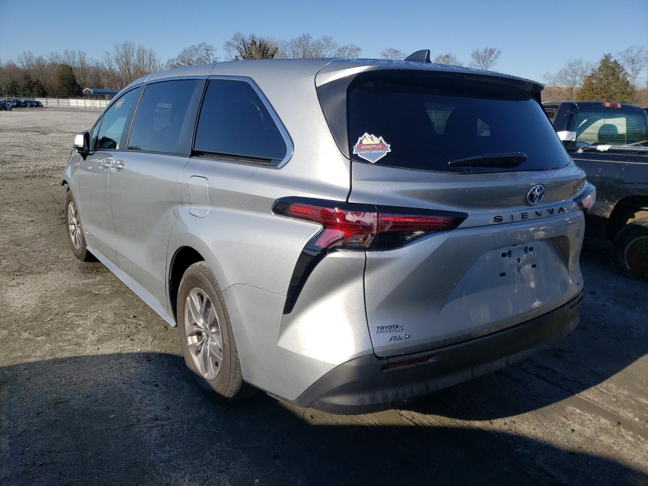 Photo 3 from auction – 2021 TOYOTA SIENNA LE with VIN 5TDKSKFC1MS031602