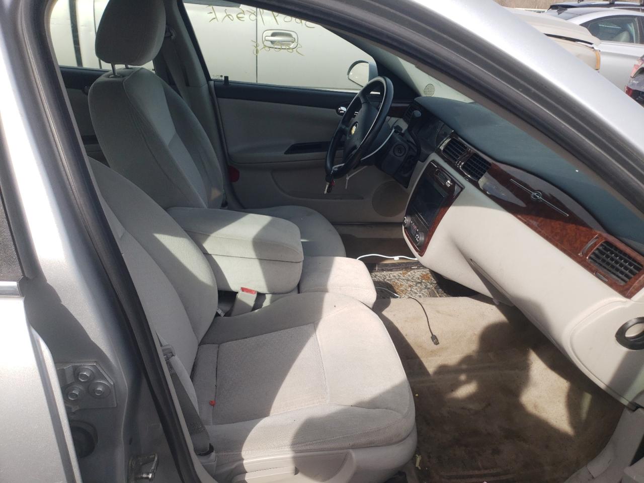 Photo 5 from auction – 2011 CHEVROLET IMPALA LT with VIN 2G1WB5EK4B1192454
