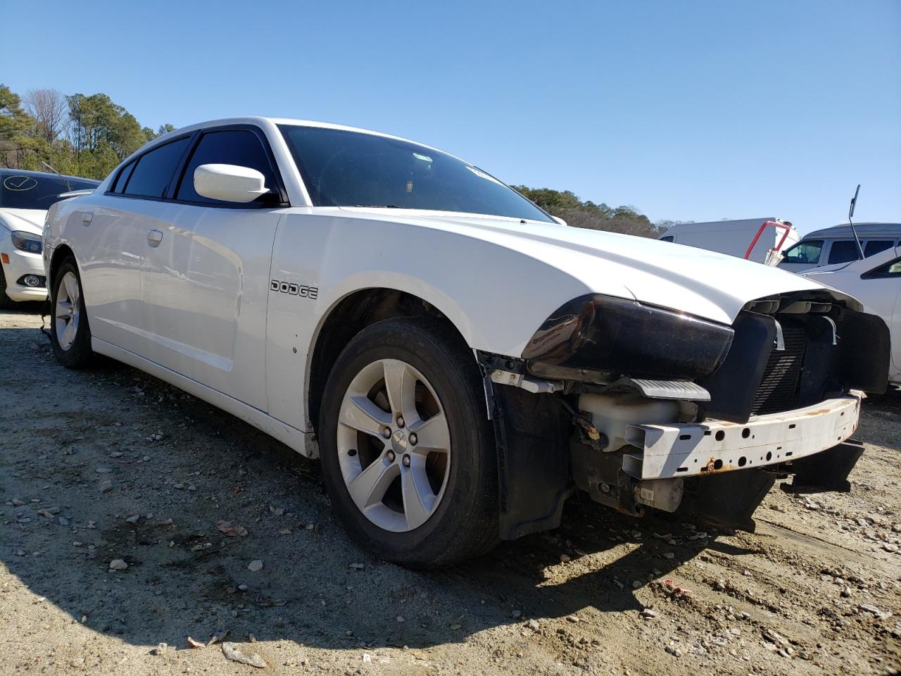 DODGE CHARGER 2011 с VIN 2B3CL3CG1BH607913 - Фото с аукциона