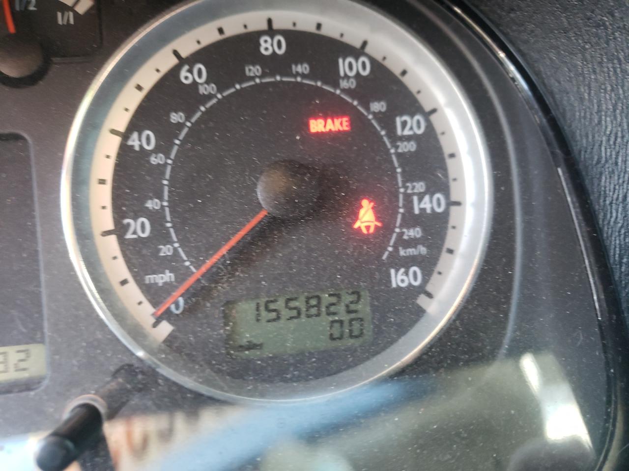 Photo 8 from auction – 2004 VOLKSWAGEN JETTA GLS with VIN 3VWSE69M84M012139