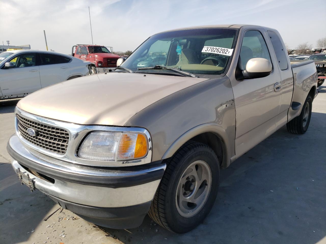 Photo 2 from auction – 1998 FORD F150 with VIN 1FTZX0769WKA68596
