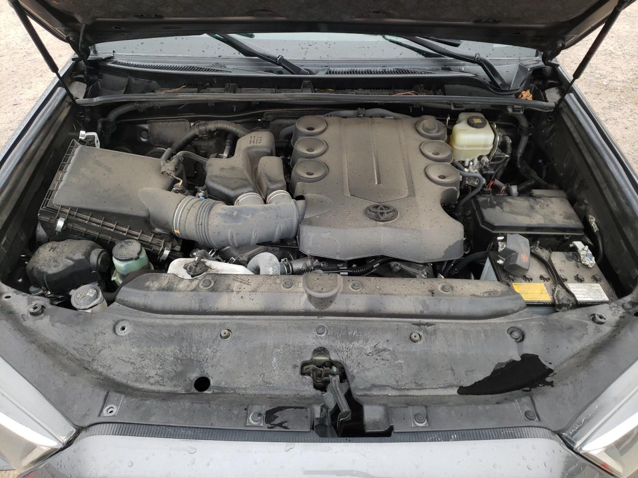 Photo 7 from auction – 2019 TOYOTA 4RUNNER SR with VIN JTEBU5JR0K5650021