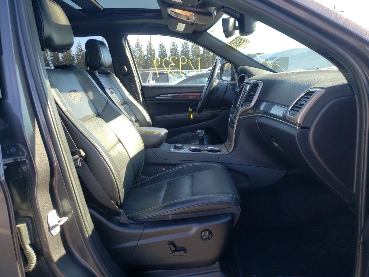 Photo 5 from auction – 2015 JEEP GRAND CHER with VIN 1C4RJFCGXFC919687