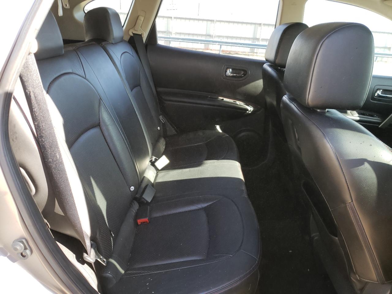 Photo 6 from auction – 2011 NISSAN ROGUE S with VIN JN8AS5MV4BW255899