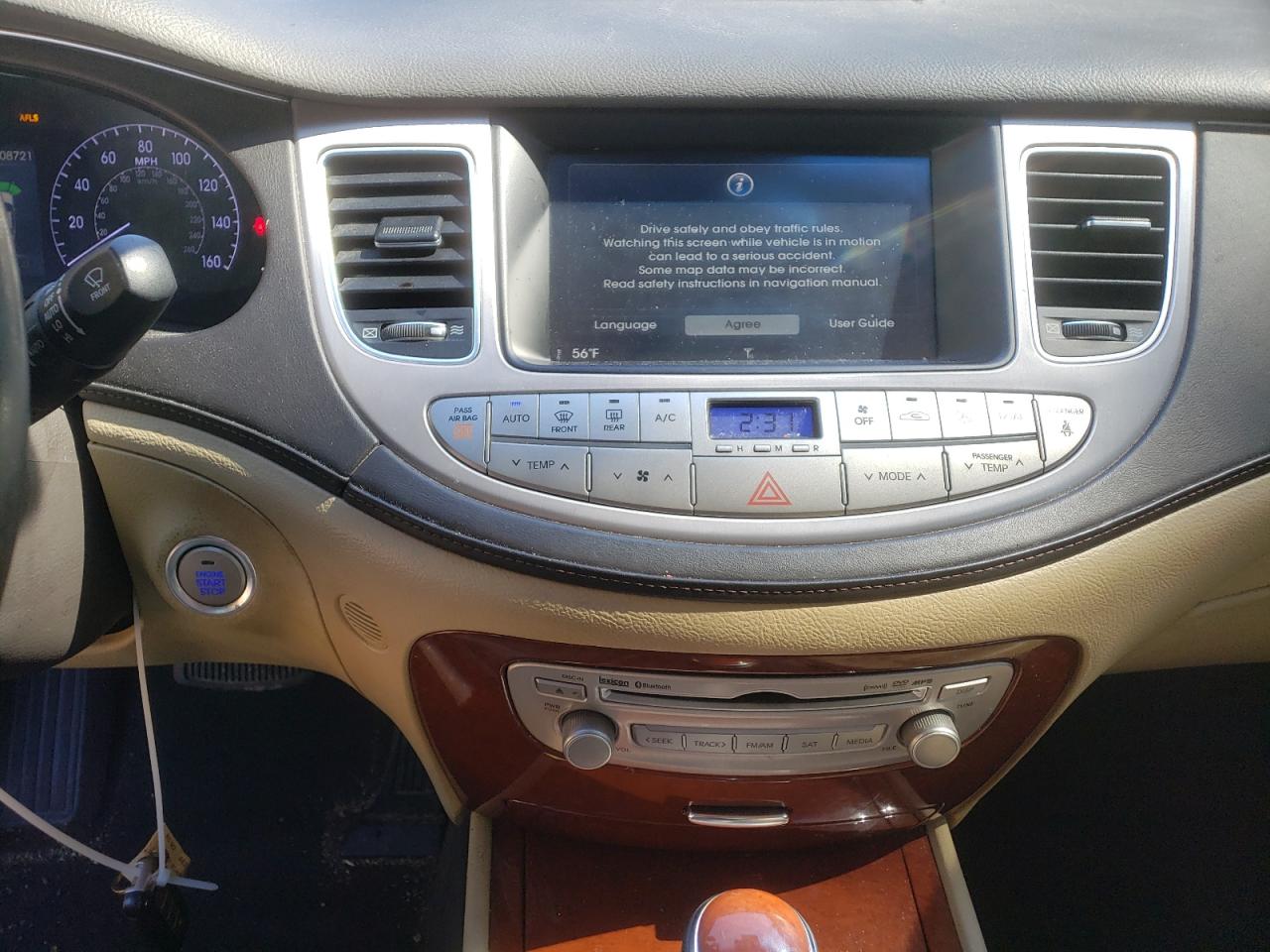 Photo 9 from auction – 2014 HYUNDAI GENESIS 3. with VIN KMHGC4DD6EU263308