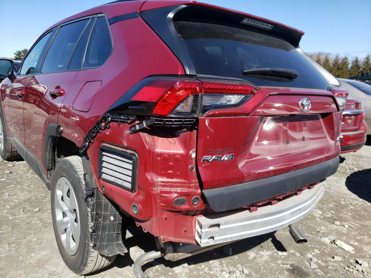 Photo 9 from auction – 2019 TOYOTA RAV4 LE with VIN 2T3F1RFV7KW063142