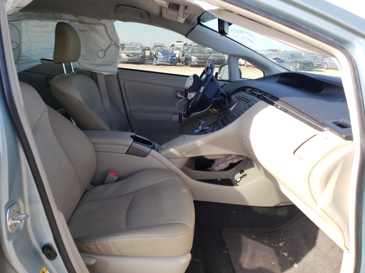 Photo 5 from auction – 2013 TOYOTA PRIUS with VIN JTDKN3DU1D1638606
