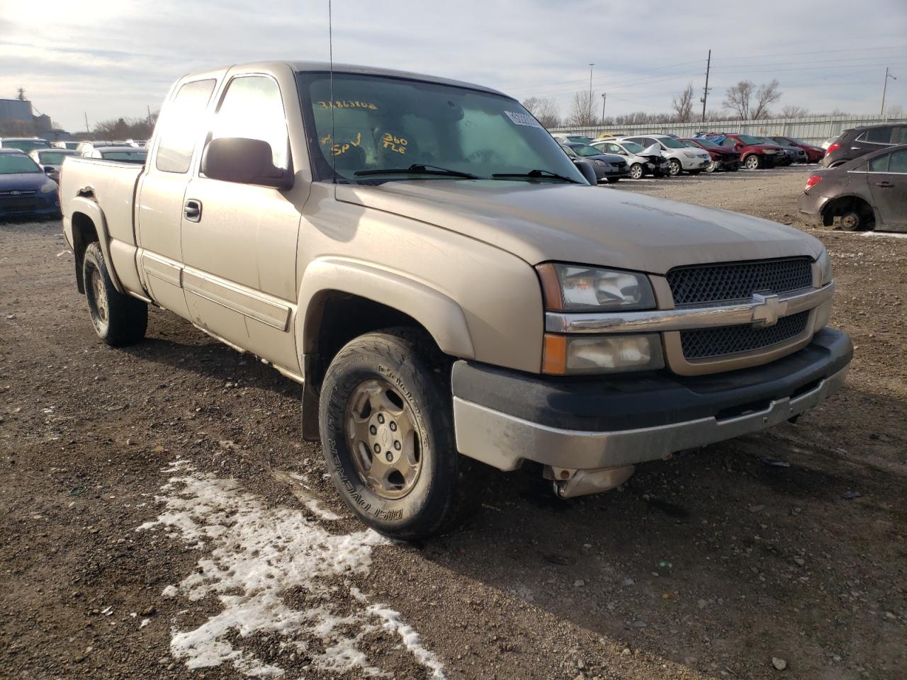 CHEVROLET SILVERADO 2004 with VIN 2GCEK19TX41211381 - Photo from auction
