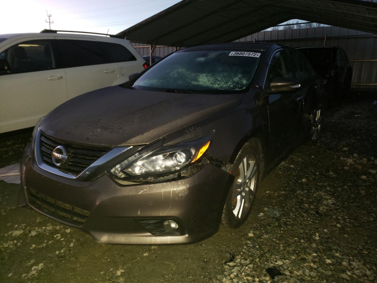 Photo 2 from auction – 2017 NISSAN ALTIMA 3.5 with VIN 1N4BL3APXHC134611