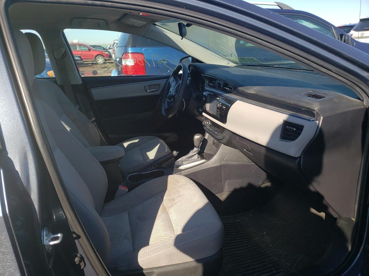 Photo 5 from auction – 2015 TOYOTA COROLLA L with VIN 2T1BURHE3FC469356