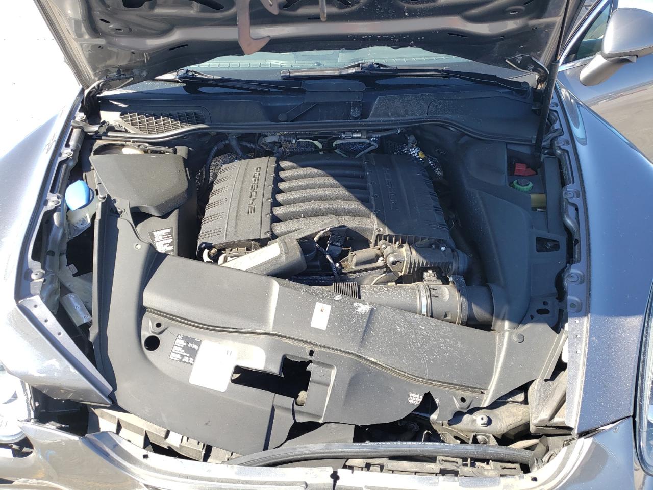Photo 7 from auction – 2011 PORSCHE CAYENNE with VIN WP1AA2A21BLA00179