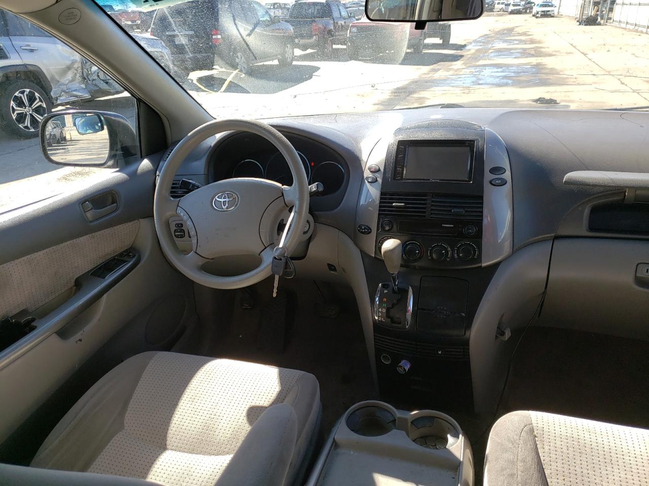 Photo 9 from auction – 2008 TOYOTA SIENNA CE with VIN 5TDZK23C08S151996