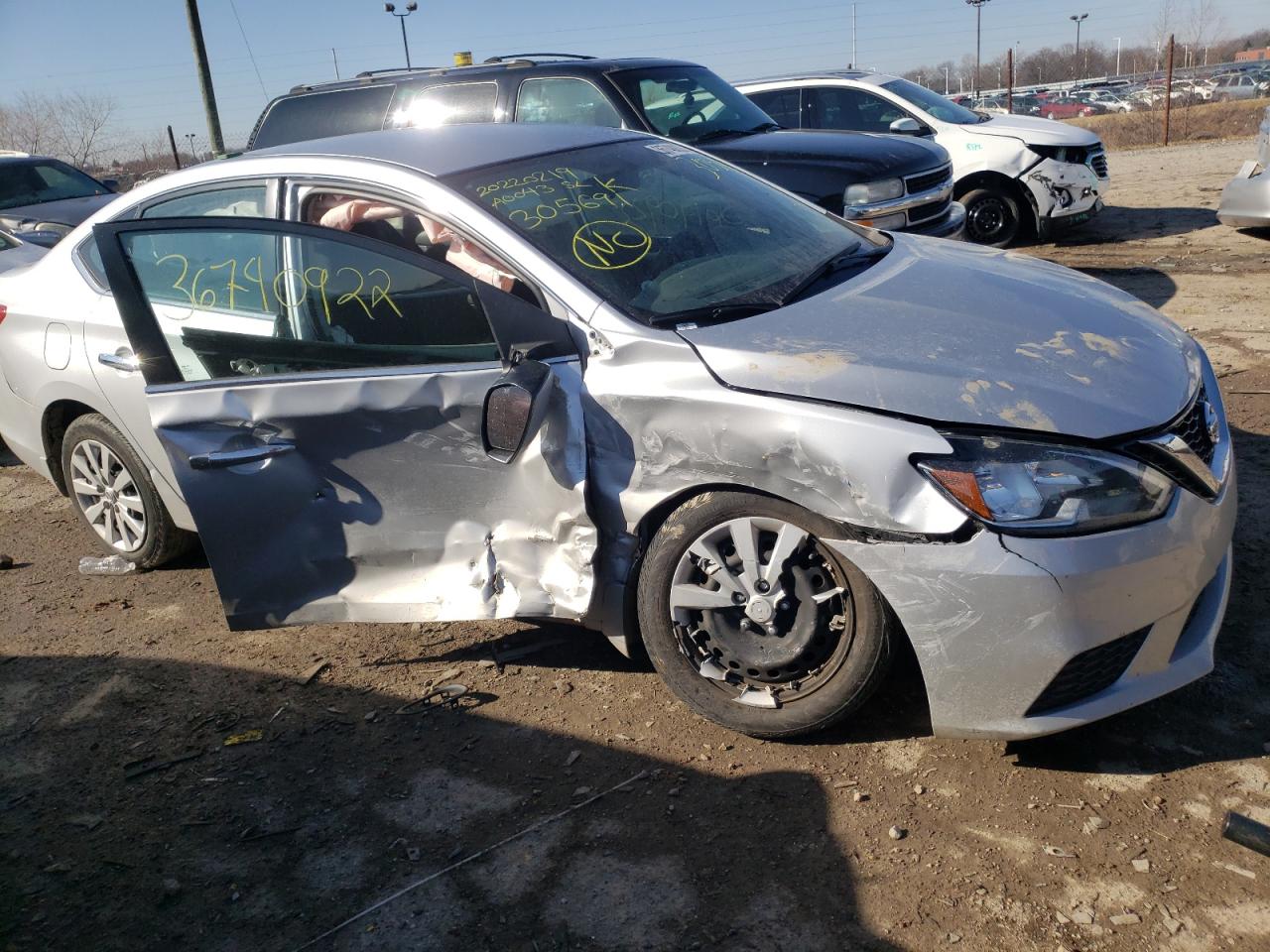 Photo 9 from auction – 2016 NISSAN SENTRA S with VIN 3N1AB7AP1GY305691