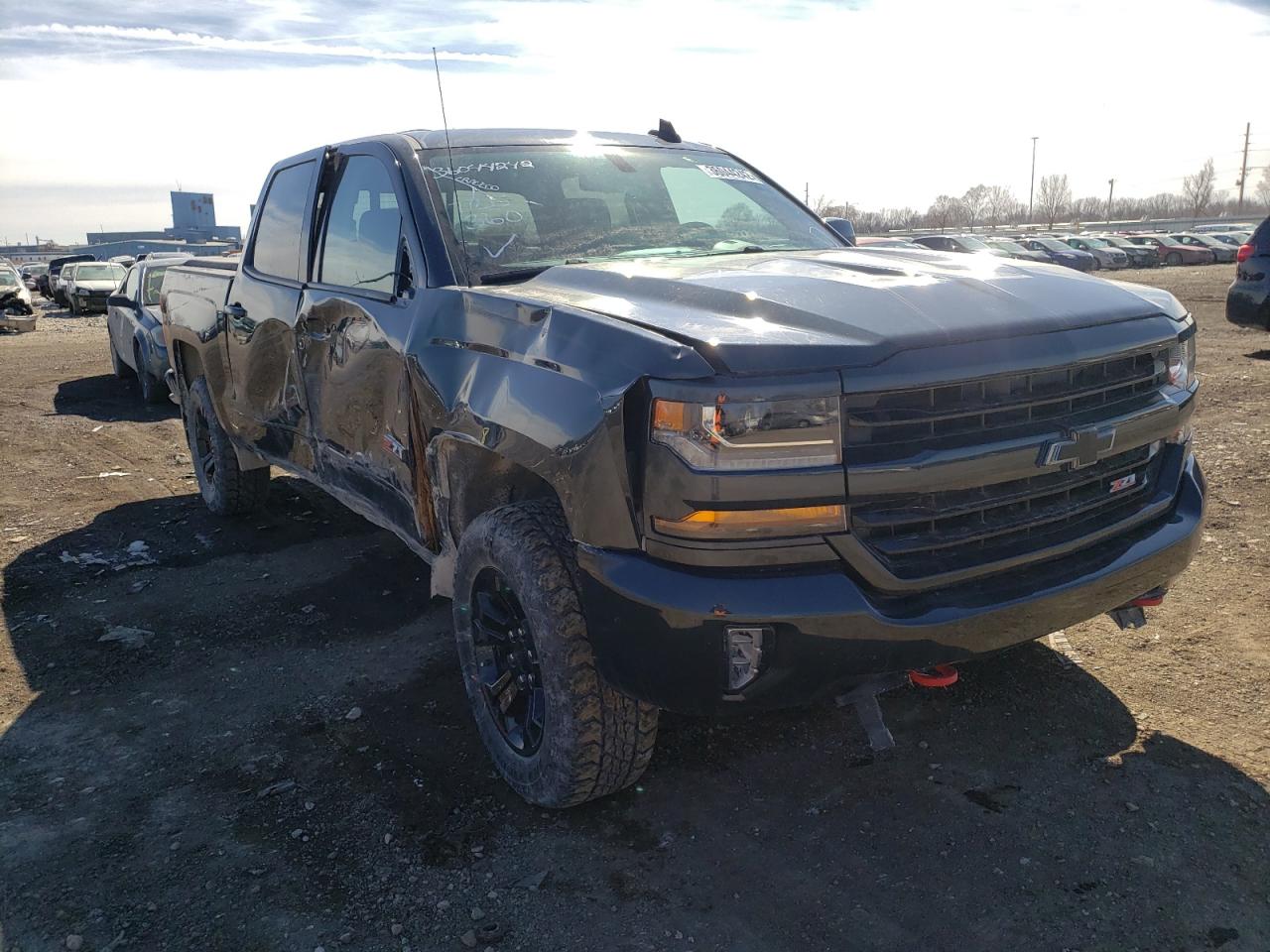 CHEVROLET SILVERADO 2018 with VIN 3GCUKREC4JG535073 - Photo from auction